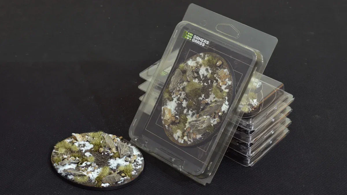 Gamers Grass Battle Ready Bases - Winter Oval 120mm (x1)