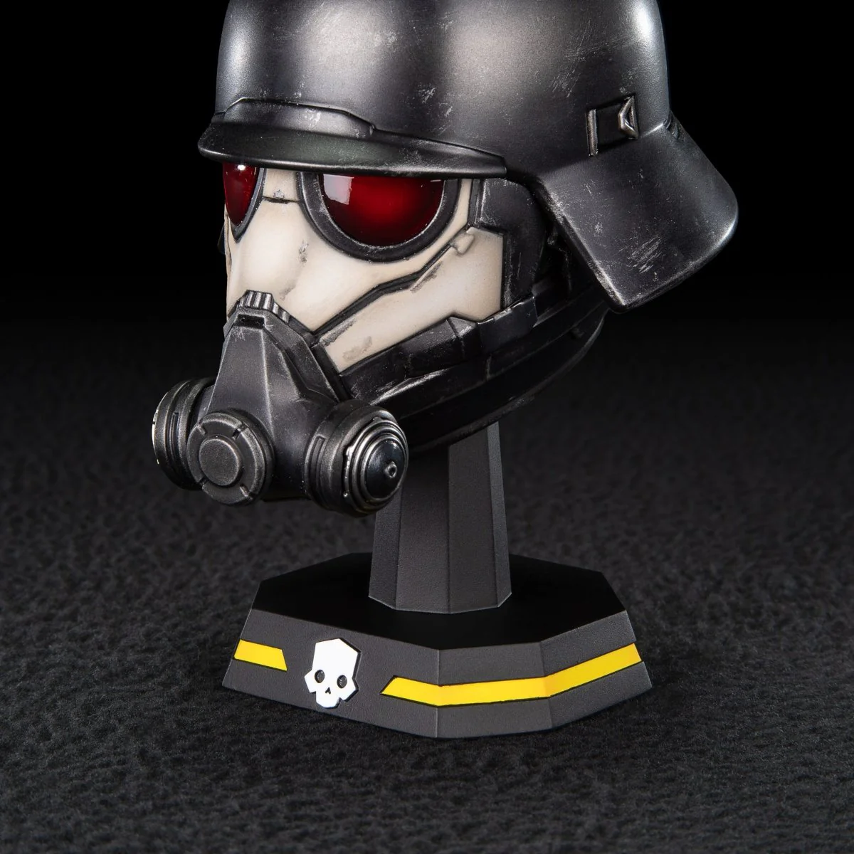 Helldivers 2 Replica 1/4 Field Chemist Helmet 11cm - Image 2