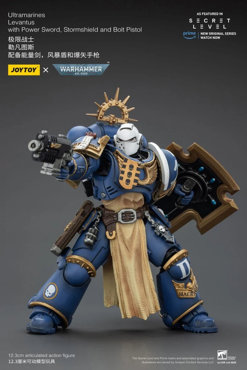 Joy Toy Warhammer 40k: Ultramarines Levantus with Power Sword, Stormshield and Bolt Pistol 13cm - Image 8