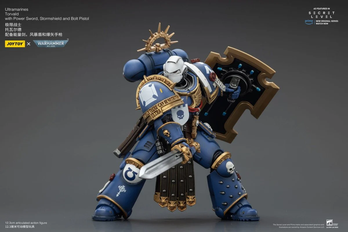 Joy Toy Warhammer 40k: Ultramarines Torvald with Power Sword, Stormshield and Bolt Pistol 13cm - Image 5
