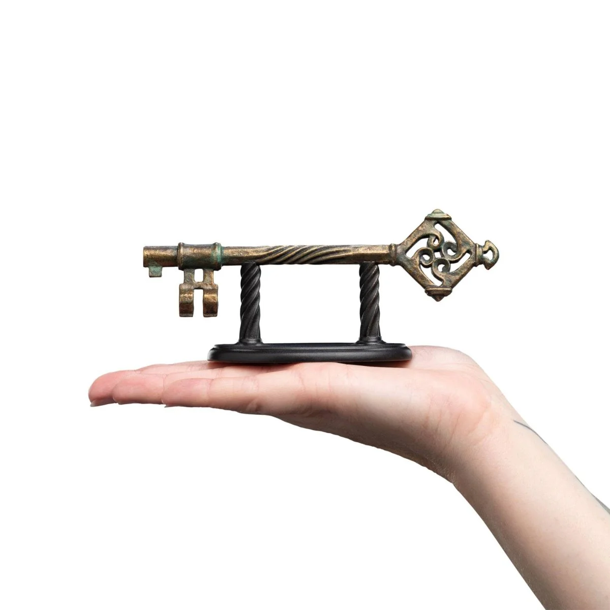 Lord of the Rings Replica 1/1 Key to Bag End 15 cm ETA 28 Days - Image 4