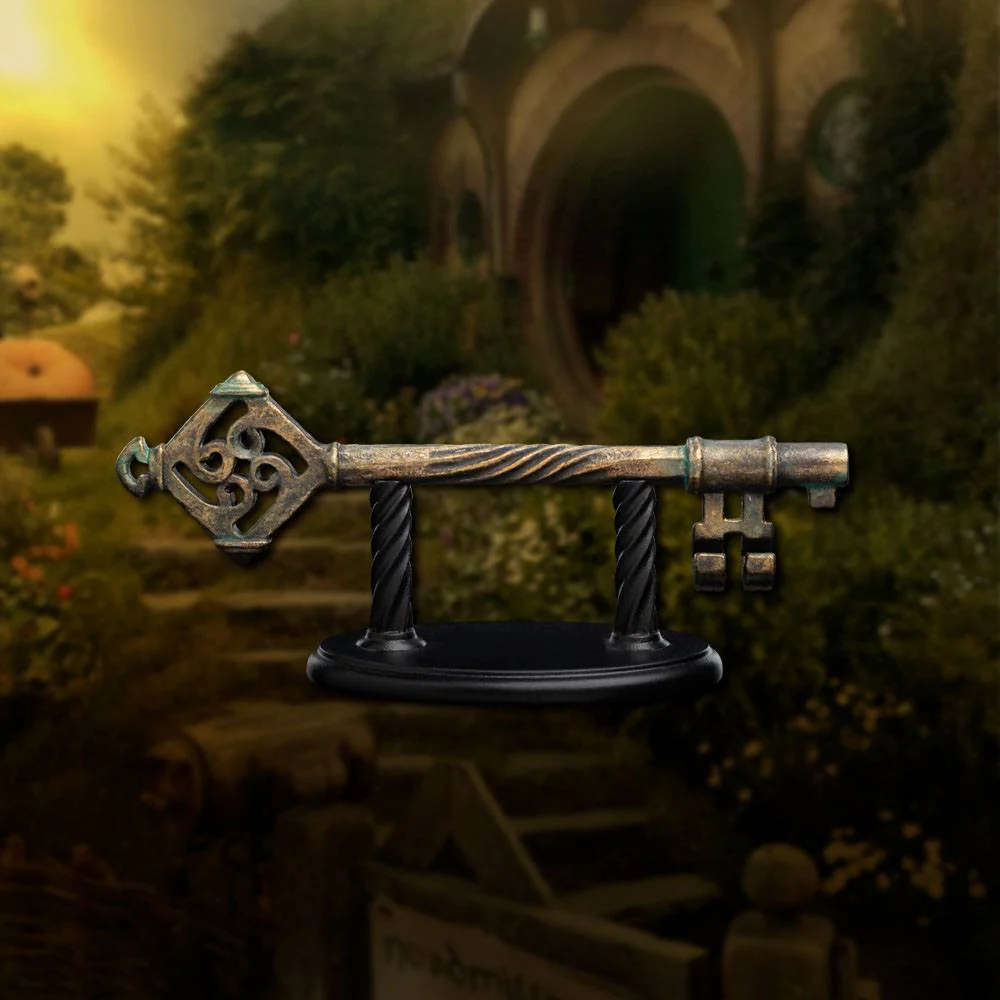 Lord of the Rings Replica 1/1 Key to Bag End 15 cm ETA 28 Days - Image 5