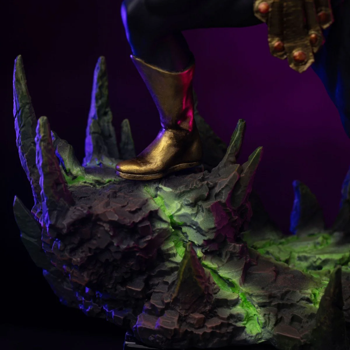 Masters of the Universe Skeletor Disco Ver. 28cm exclusive ETA 28 Days - Image 10