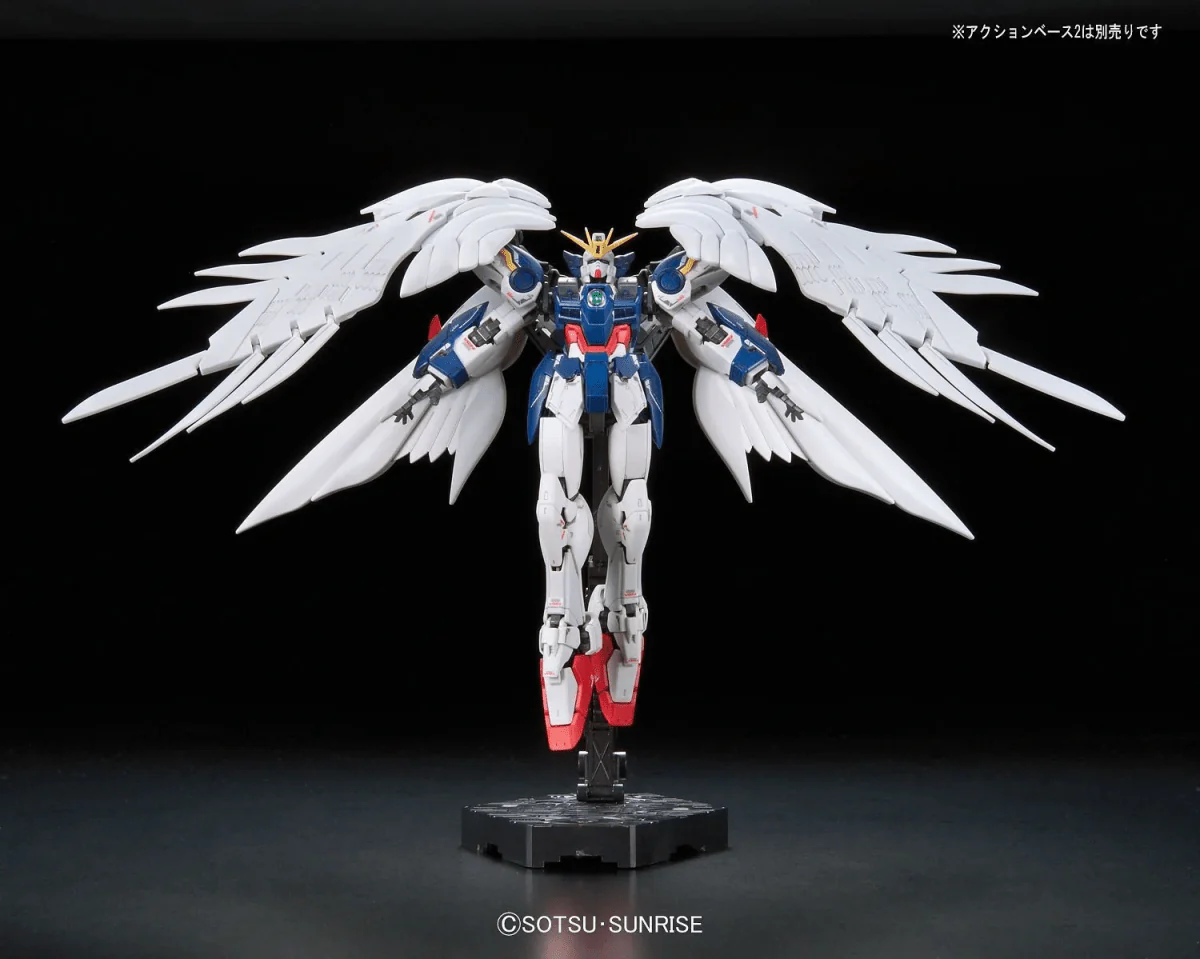 Bandai - Real Grade Wing Gundam Zero 1/144 - Image 2