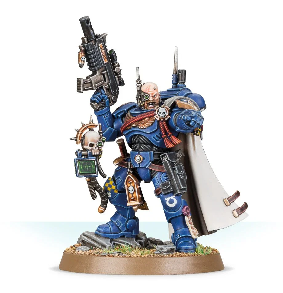 Space Marines: Captain in Phobos Armour - Image 2