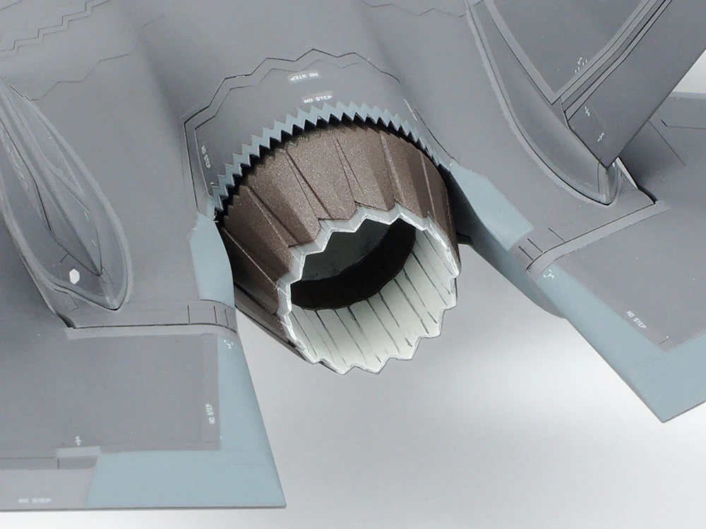 Tamiya 1:72 F-35A Lightning II - 60792 - Image 5
