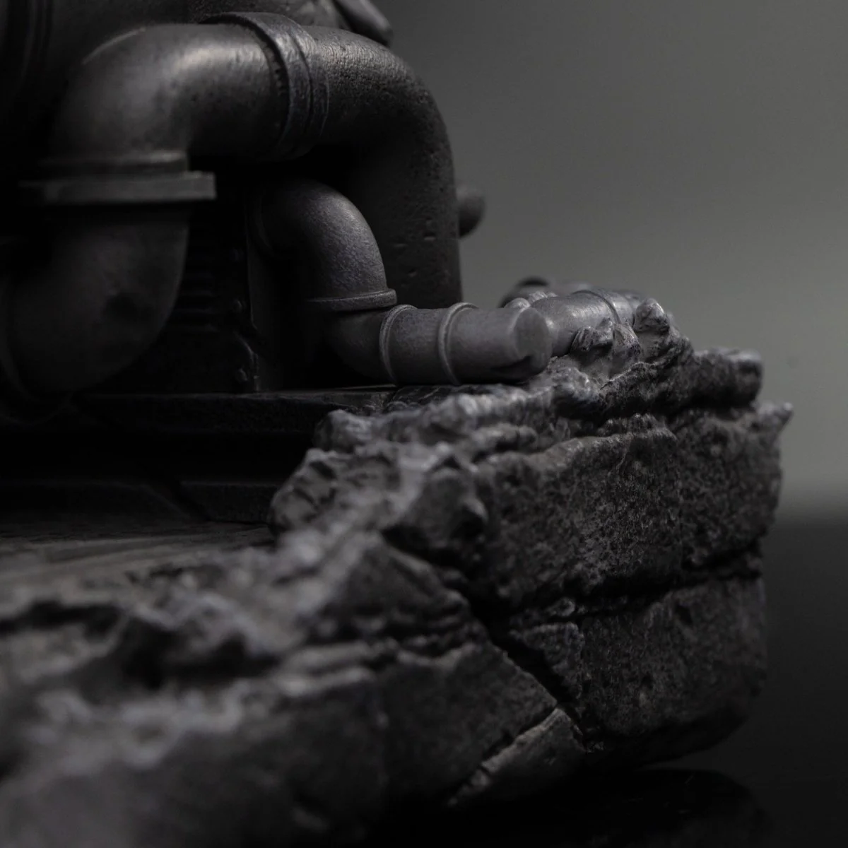 Teenage Mutant Ninja Turtles Leonardo Black and White Variant 26cm ETA 28 Days - Image 7