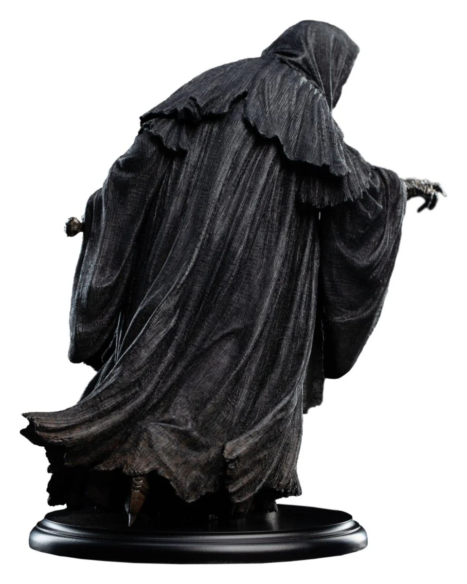 The Lord of the Rings Mini Statue Ringwraith at the Prancing Pony 18cm ETA Dec 2026 - Image 7